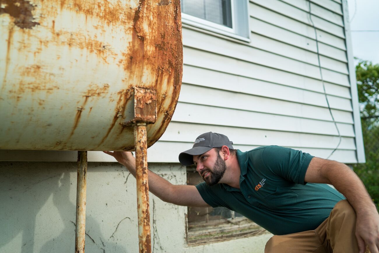 GES Inspecting Above Ground Fuel Tank Removal with Rust